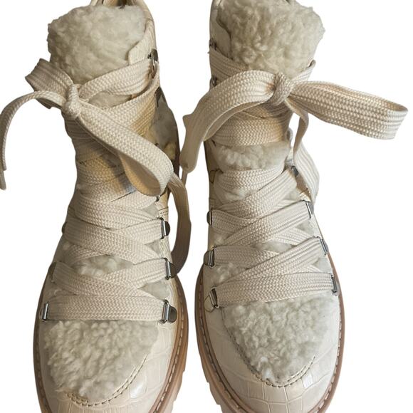 Dolce Vita Pace Cream Croc Faux Shearling Trim Lug Sole Hiker Ankle Boots Sz 6.5 - Picture 11 of 14